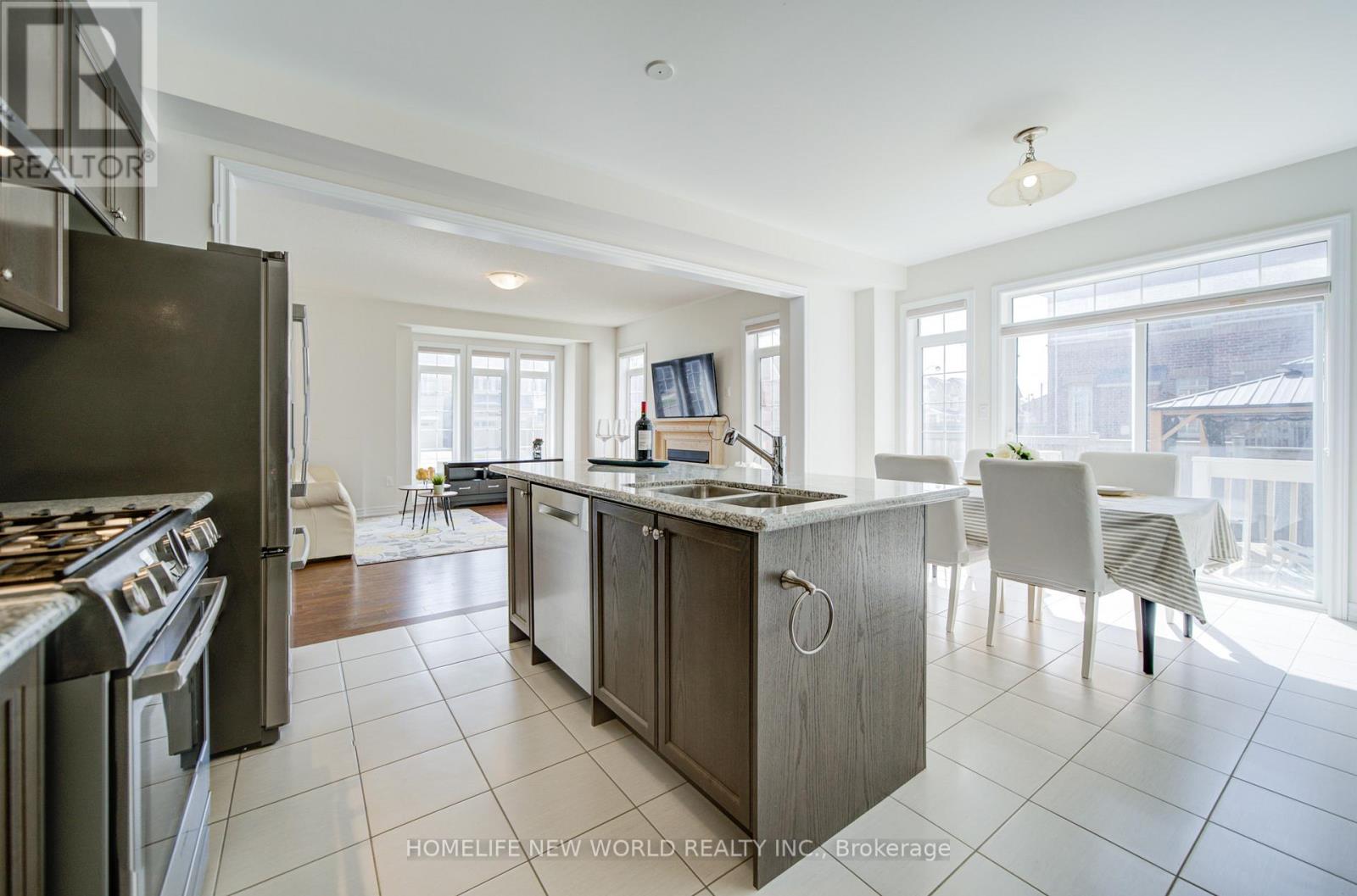 1 Stilton Avenue, Vaughan, Ontario  L4H 5B9 - Photo 13 - N13016984