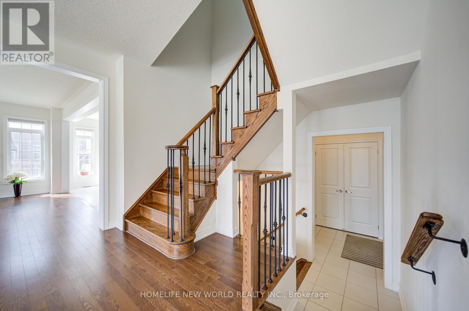 1 Stilton Avenue, Vaughan, Ontario  L4H 5B9 - Photo 17 - N13016984