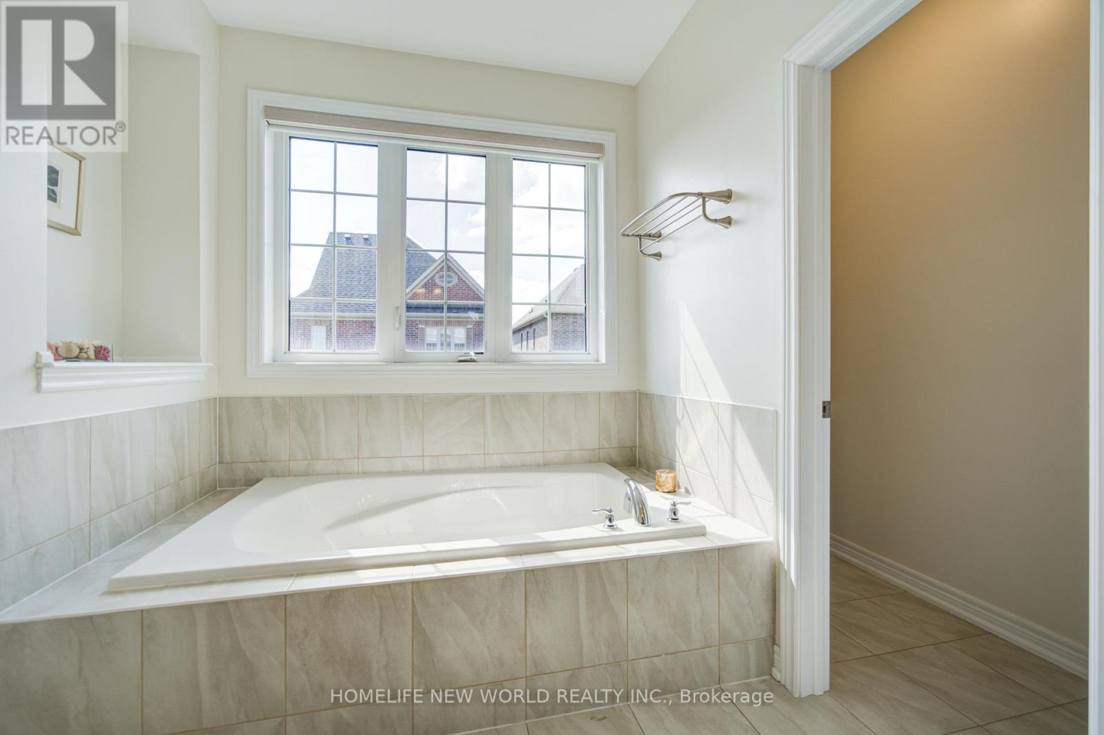 1 Stilton Avenue, Vaughan, Ontario  L4H 5B9 - Photo 22 - N13016984