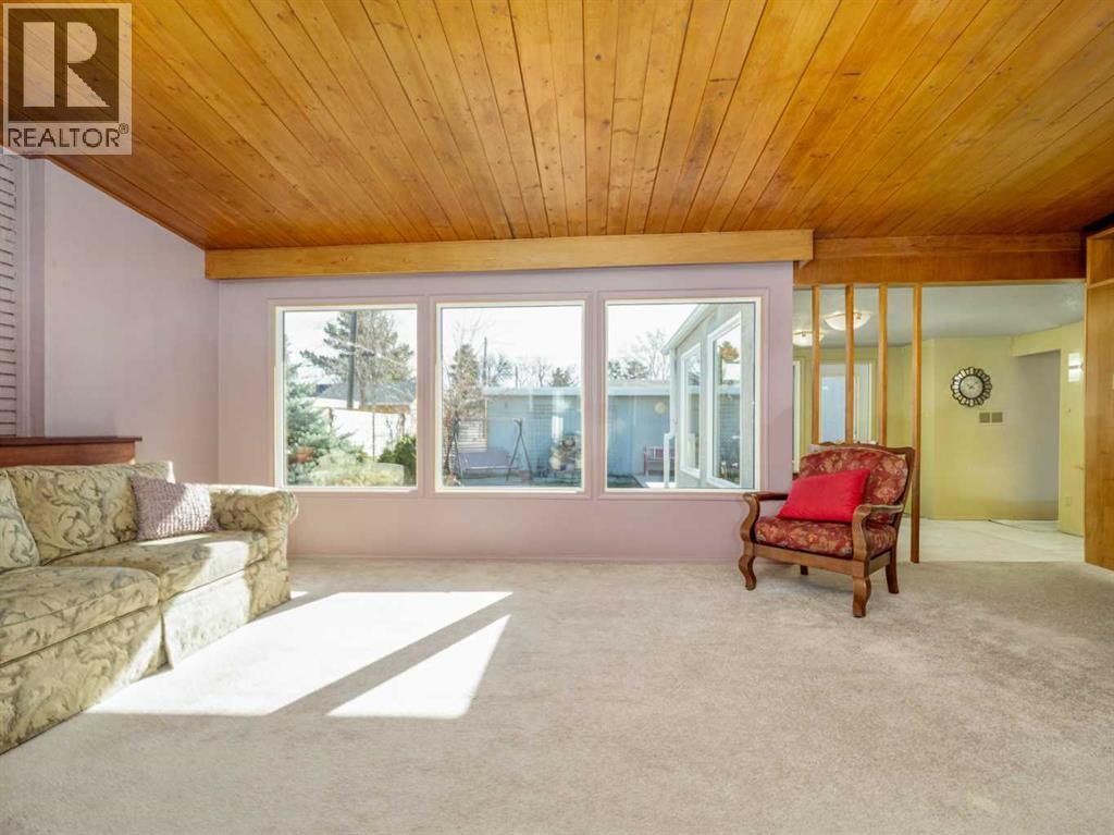 613 30 Street S, Lethbridge, Alberta  T1J 3V2 - Photo 8 - A2301061