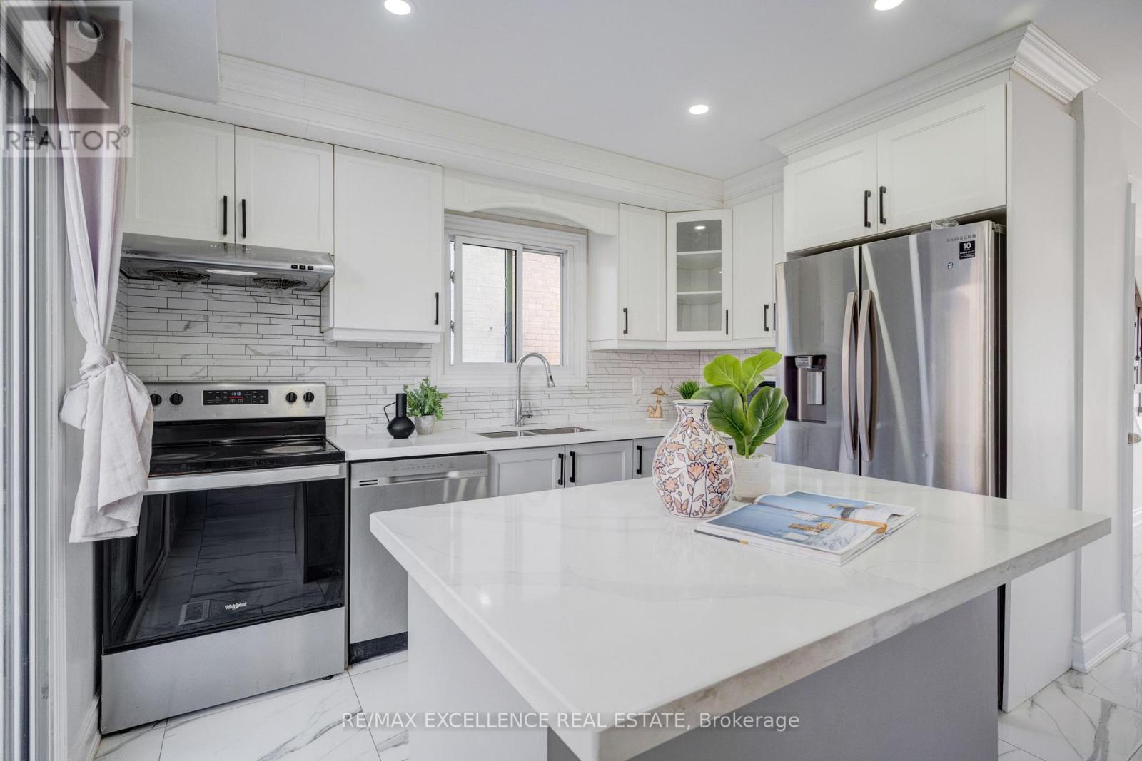 48 Traverston Court, Brampton, Ontario  L6Z 1C9 - Photo 16 - W13016974