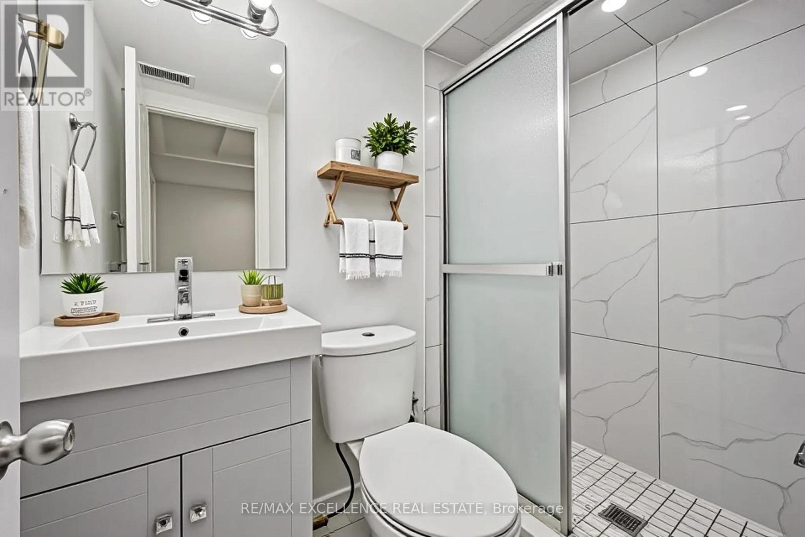 48 Traverston Court, Brampton, Ontario  L6Z 1C9 - Photo 38 - W13016974