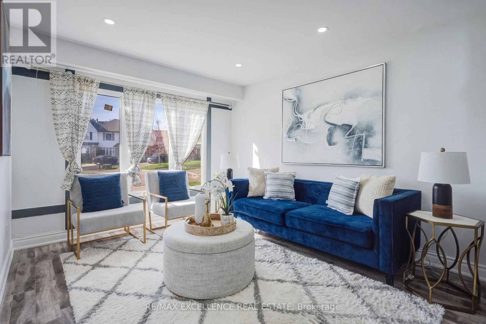 48 Traverston Court, Brampton, Ontario  L6Z 1C9 - Photo 5 - W13016974