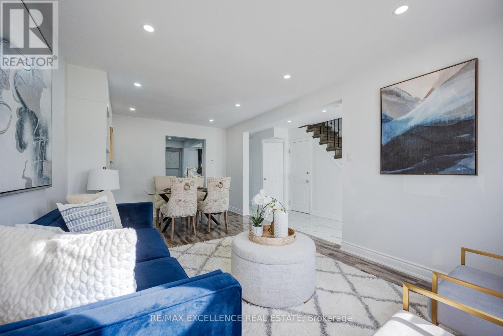 48 Traverston Court, Brampton, Ontario  L6Z 1C9 - Photo 9 - W13016974