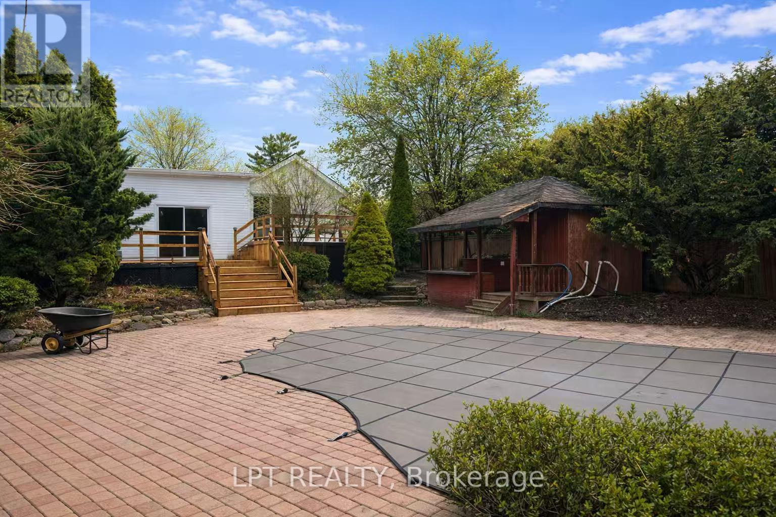 228 Pine Cove Road, Burlington, Ontario  L7N 1W2 - Photo 2 - W13016976