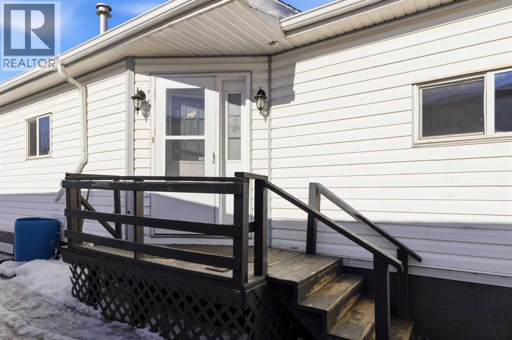 181 Greenbriar Bay, Fort Mcmurray, Alberta  T9H 3Y5 - Photo 3 - A2302787