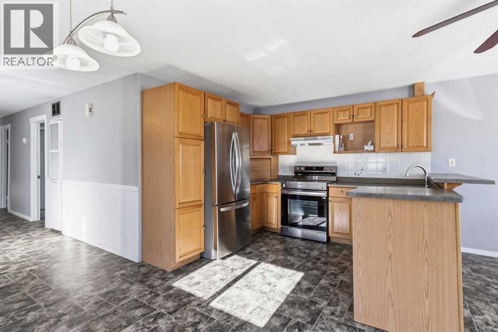 181 Greenbriar Bay, Fort Mcmurray, Alberta  T9H 3Y5 - Photo 10 - A2302787