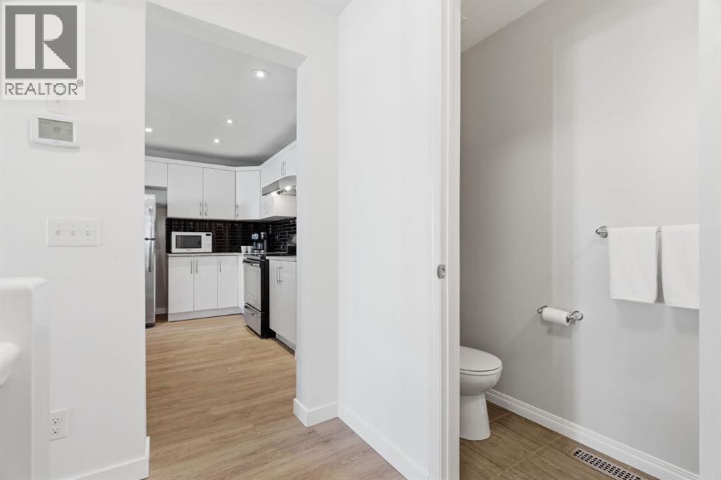 405 Windstone Grove SW, Airdrie, Alberta  T4B 2P9 - Photo 22 - A2292789