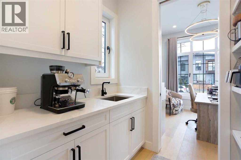 937 42 Street Sw, Calgary, Alberta  T3C 1Y9 - Photo 18 - A2302119