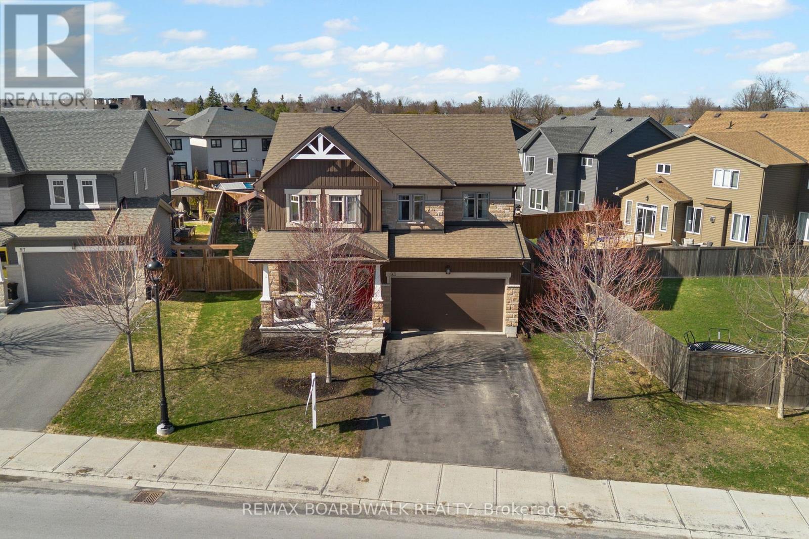 93 Morris Street, Carleton Place, Ontario  K7C 0E8 - Photo 2 - X13017000