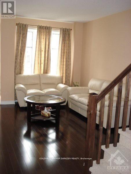 92 Selhurst Avenue, Ottawa, Ontario  K2G 7C9 - Photo 3 - X13017004