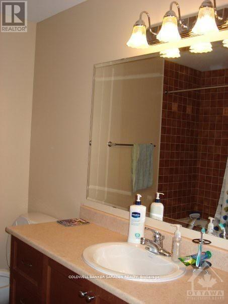 92 Selhurst Avenue, Ottawa, Ontario  K2G 7C9 - Photo 7 - X13017004