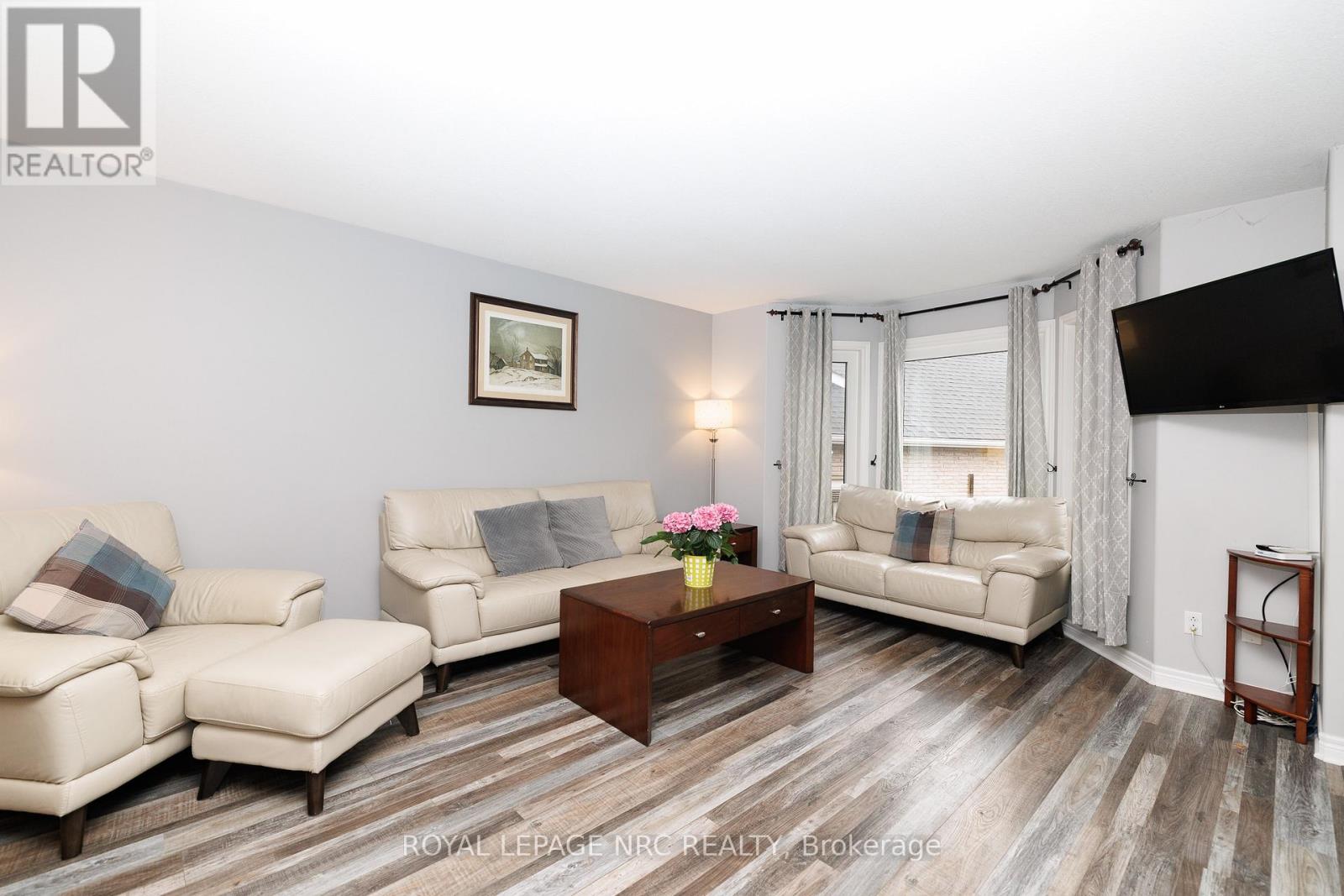 2343 Jessie Crescent, Niagara Falls, Ontario  L2J 4J7 - Photo 12 - X13016992