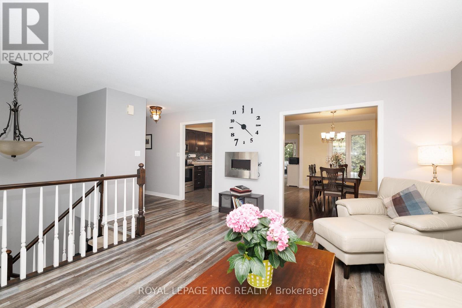 2343 Jessie Crescent, Niagara Falls, Ontario  L2J 4J7 - Photo 15 - X13016992