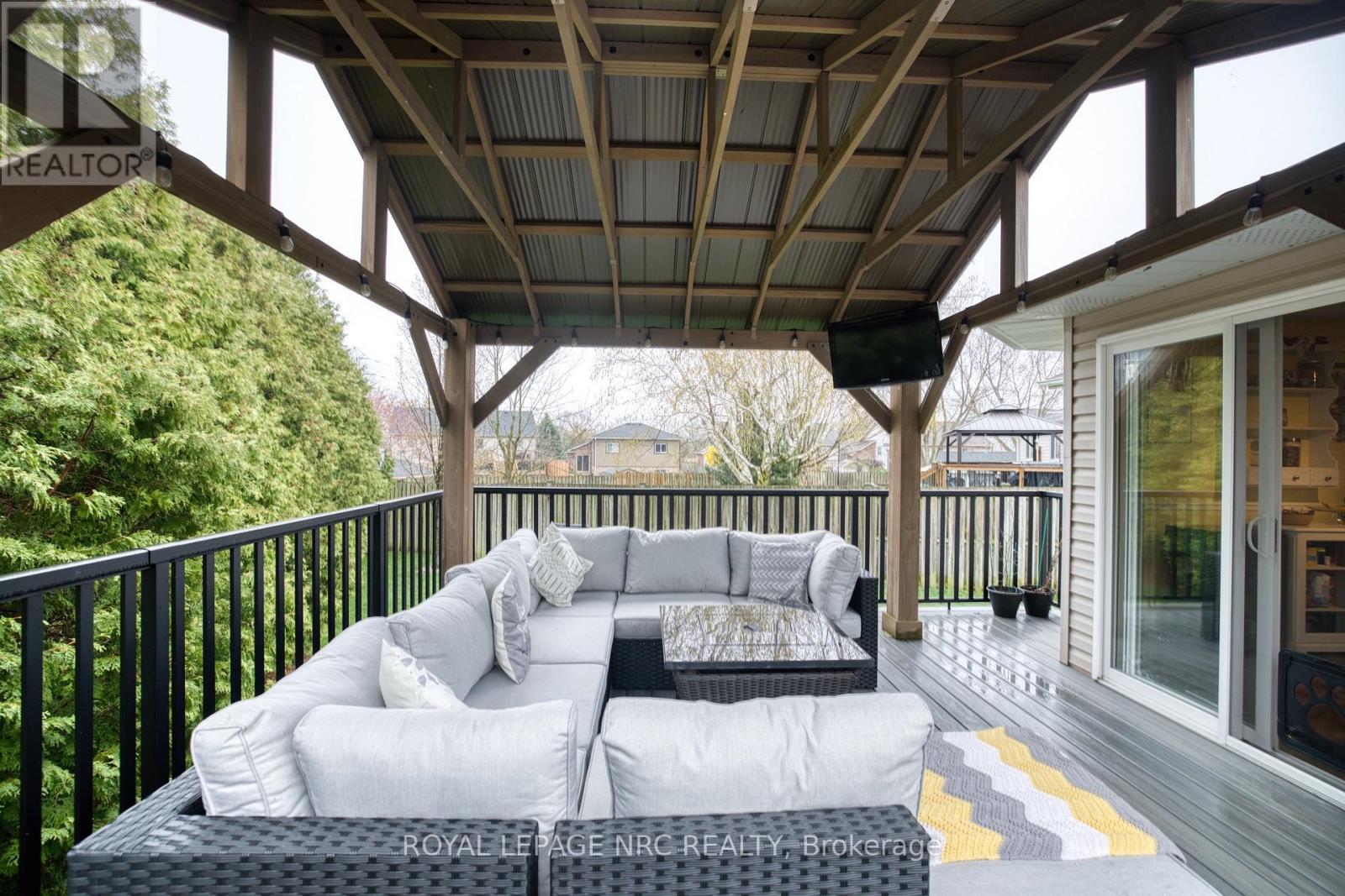 2343 Jessie Crescent, Niagara Falls, Ontario  L2J 4J7 - Photo 9 - X13016992