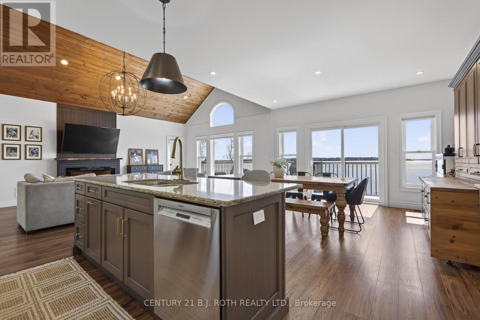 1931 Woods Bay Road, Severn, Ontario  L3V 0V7 - Photo 16 - S13015230