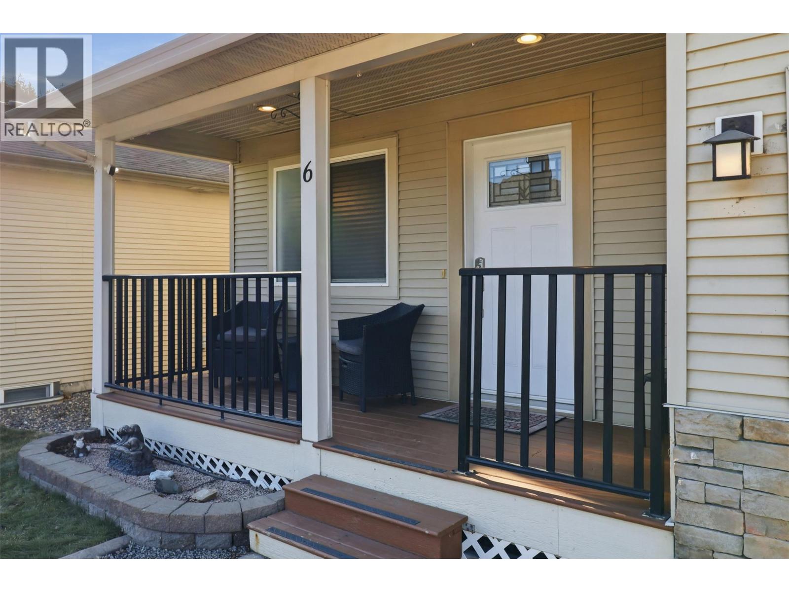 5200 Dallas Drive Unit# 6, Kamloops, British Columbia  V2C 6Y8 - Photo 2 - 10374316