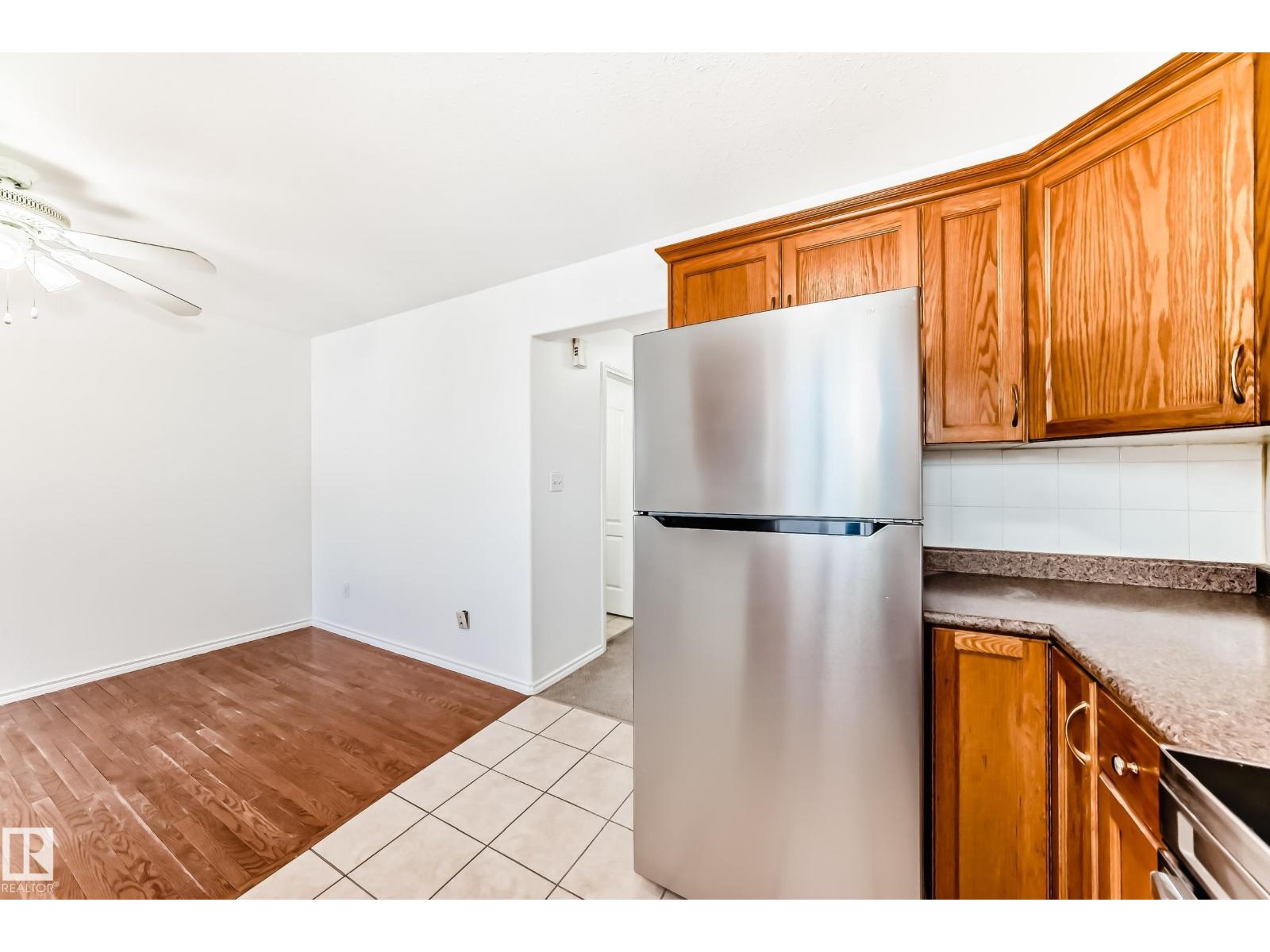 11727 83 St Nw, Edmonton, Alberta  T5B 2Z1 - Photo 9 - E4483099