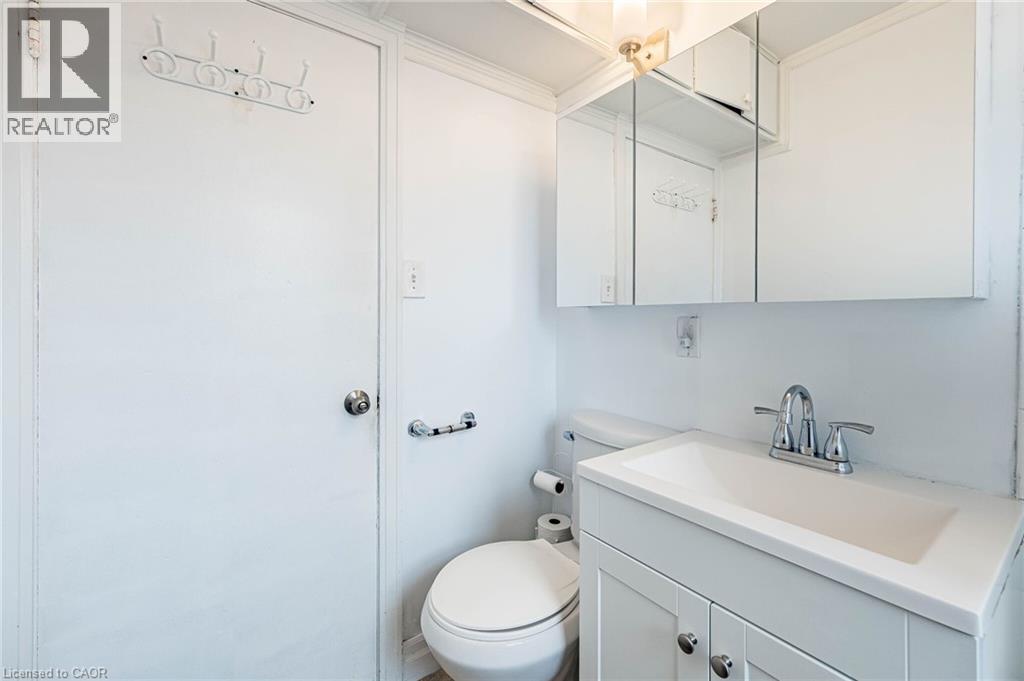 40 N Ellis Crescent N, Waterloo, Ontario  N2J 3N4 - Photo 16 - 40822140