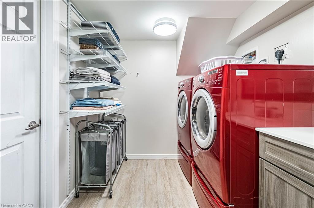 40 N Ellis Crescent N, Waterloo, Ontario  N2J 3N4 - Photo 43 - 40822140