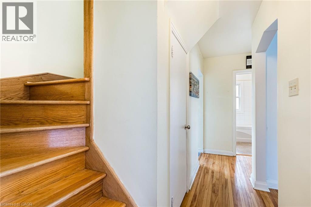 40 N Ellis Crescent N, Waterloo, Ontario  N2J 3N4 - Photo 19 - 40822140