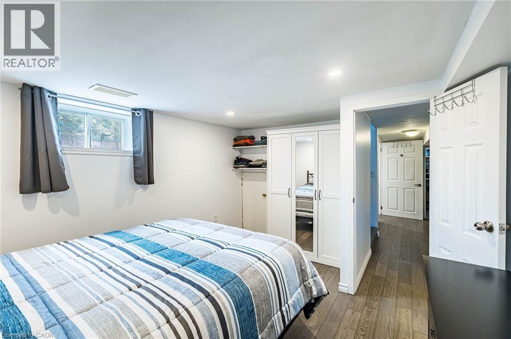 40 N Ellis Crescent N, Waterloo, Ontario  N2J 3N4 - Photo 39 - 40822140