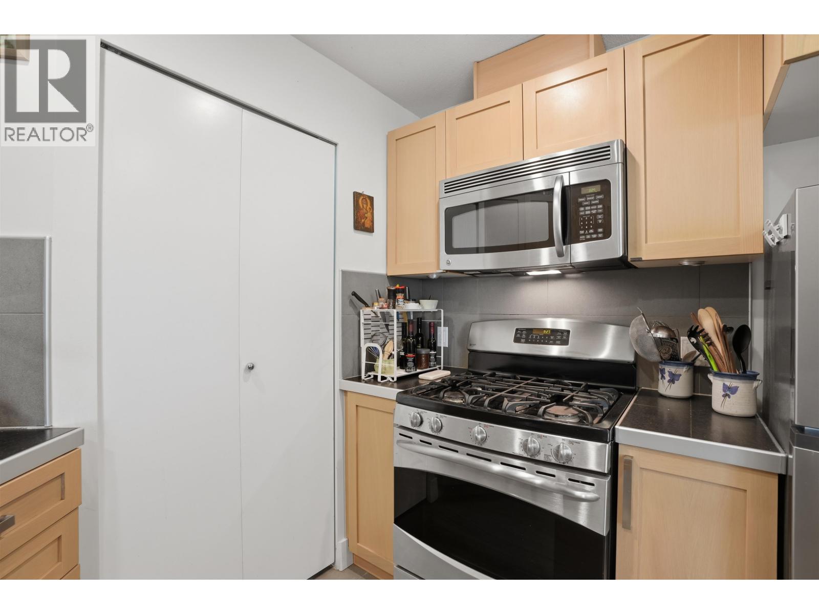 303 5779 Birney Avenue, Vancouver, British Columbia  V6S 0A3 - Photo 5 - R3113106