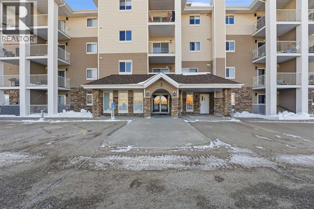 310, 3 Broadway Rise, Sylvan Lake, Alberta  T4S 0G9 - Photo 1 - A2291274