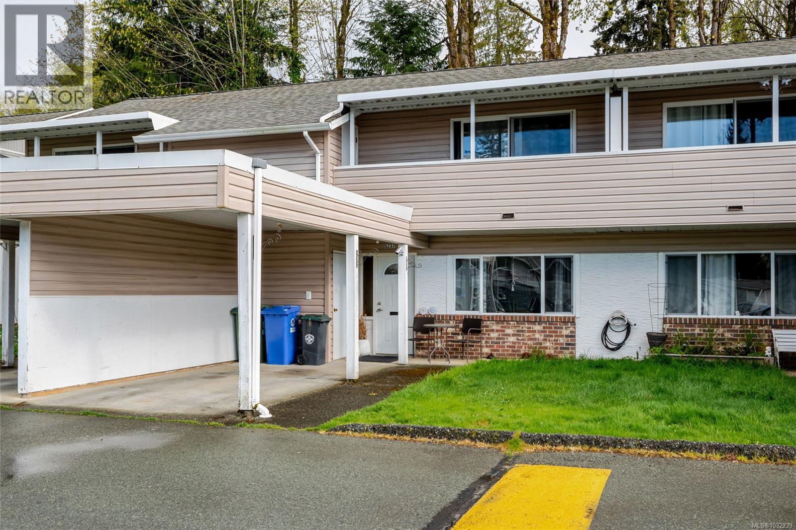 5237 Gertrude St, Port Alberni, British Columbia  V9Y 6L1 - Photo 1 - 1032233