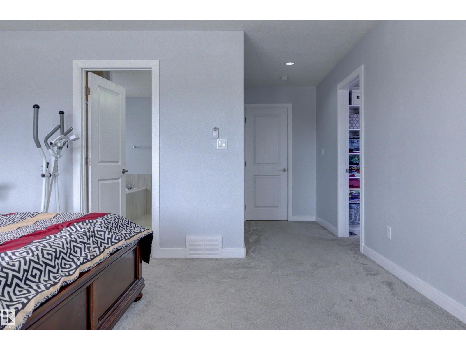 8452 Cushing Ct Sw, Edmonton, Alberta  T6W 3L3 - Photo 30 - E4483101