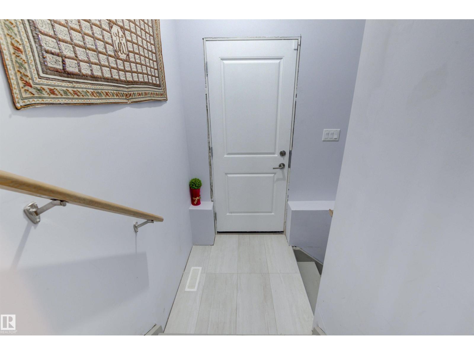 8452 Cushing Ct Sw, Edmonton, Alberta  T6W 3L3 - Photo 43 - E4483101