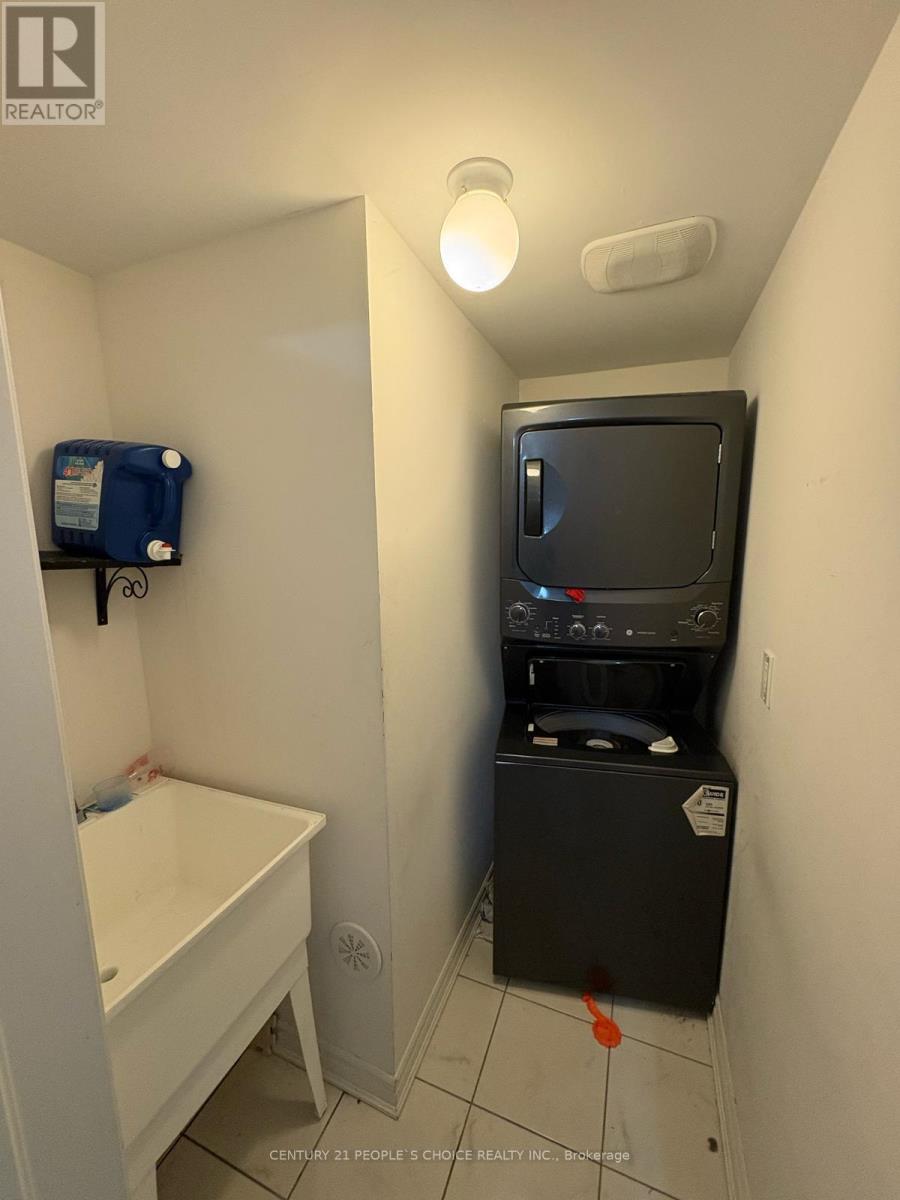 281 Murlock Heights, Milton, Ontario  L9E 1C2 - Photo 7 - W13017012