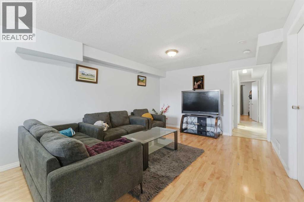 1827 46 Street SE, Calgary, Alberta  T2B 2J9 - Photo 16 - A2295051