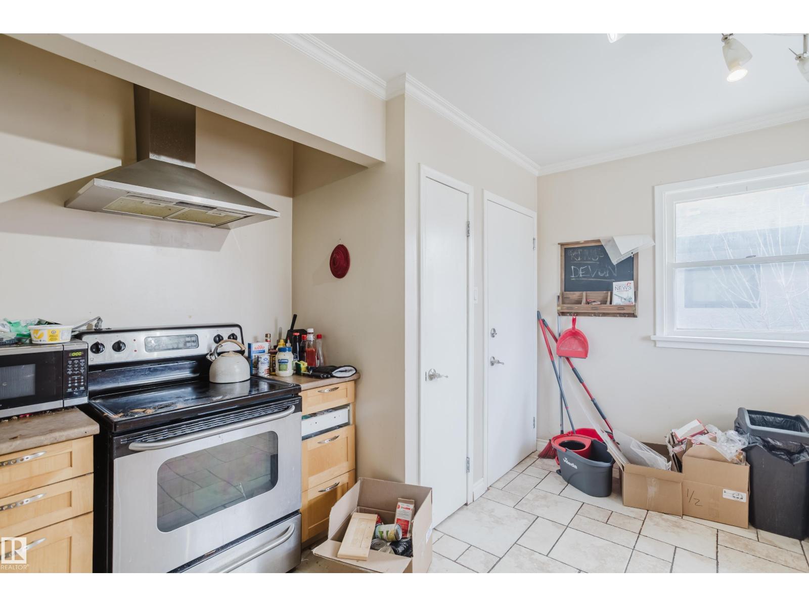 12720 135 Av Nw, Edmonton, Alberta  T5L 3X5 - Photo 11 - E4483102