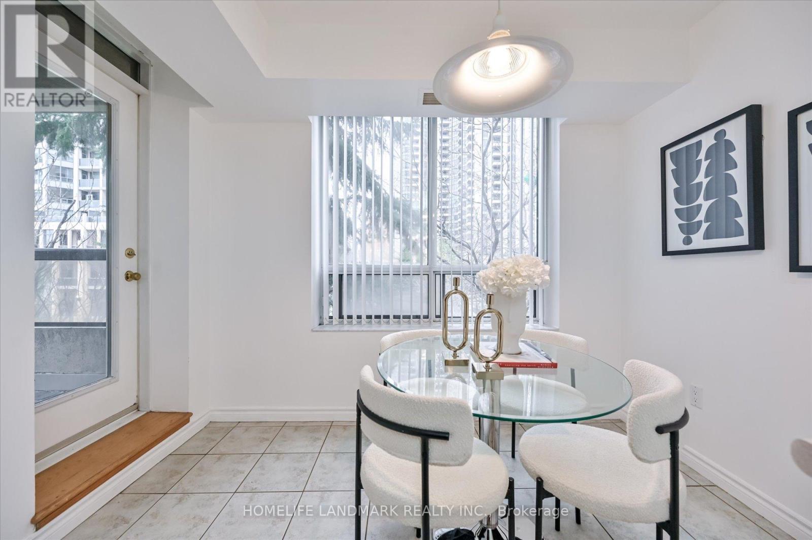 206 - 18 Sommerset Way, Toronto, Ontario  M2N 6X5 - Photo 15 - C12898178