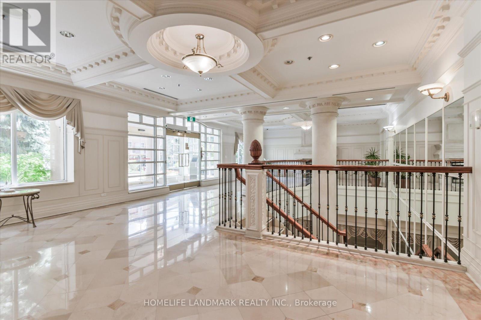 206 - 18 Sommerset Way, Toronto, Ontario  M2N 6X5 - Photo 2 - C12898178