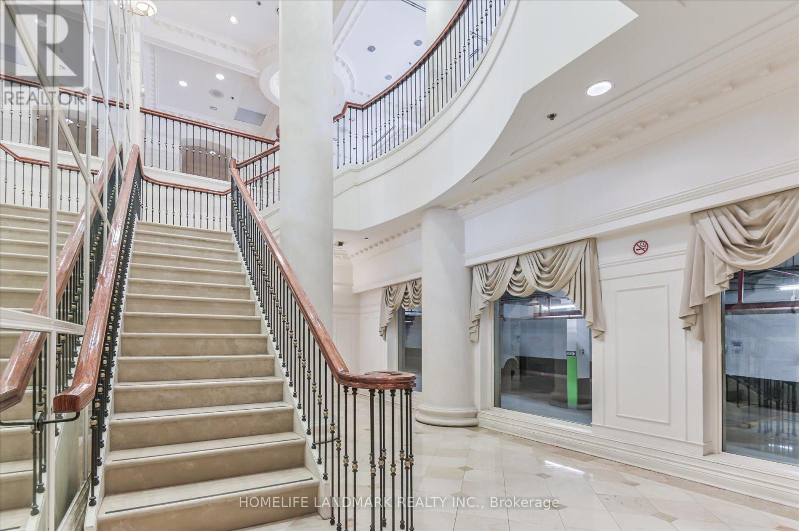 206 - 18 Sommerset Way, Toronto, Ontario  M2N 6X5 - Photo 3 - C12898178