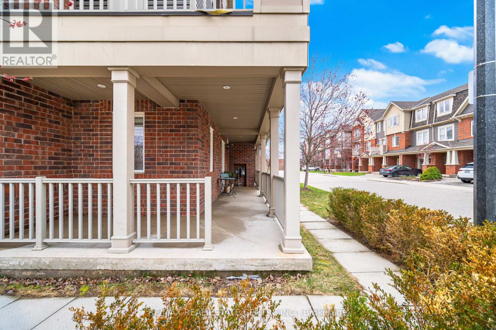 56 - 3050 Rotary Way, Burlington, Ontario  L7M 0G8 - Photo 5 - W12996830