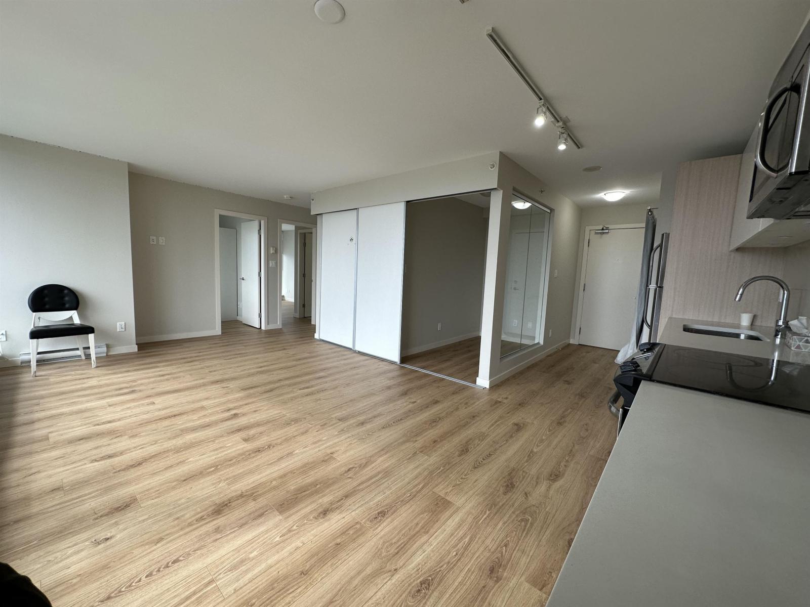 2205 13303 Central Avenue, Surrey, British Columbia  V3T 0K6 - Photo 21 - R3073855