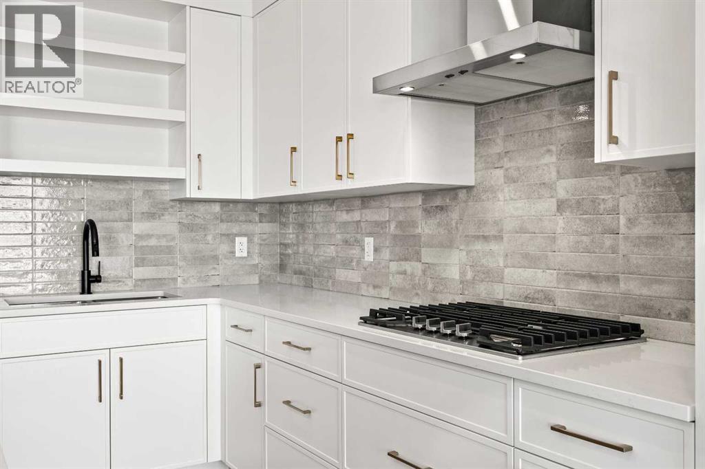 155 Greenwich Drive NW, Calgary, Alberta  T3B 6N9 - Photo 11 - A2287709