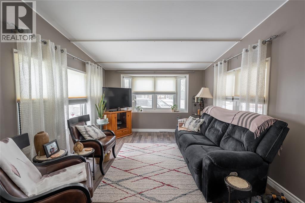 1940 London Line Unit# 31, Sarnia, Ontario  N7W 1B5 - Photo 5 - 26003097