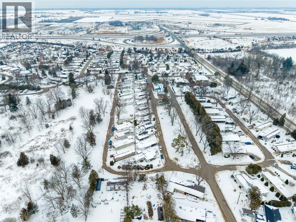 1940 London Line Unit# 31, Sarnia, Ontario  N7W 1B5 - Photo 27 - 26003097