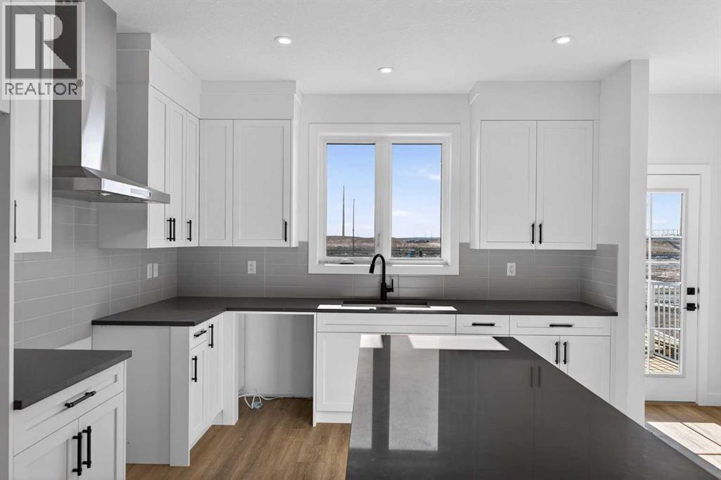 13 Hotchkiss Garden SE, Calgary, Alberta  T3S 0T7 - Photo 12 - A2291623