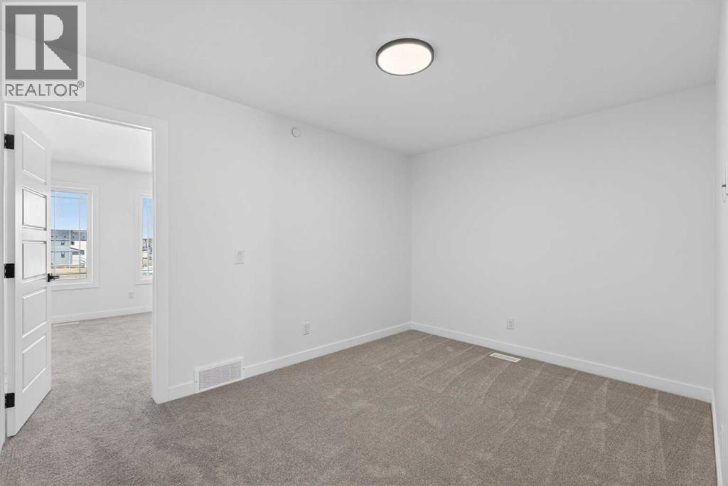 13 Hotchkiss Garden SE, Calgary, Alberta  T3S 0T7 - Photo 18 - A2291623