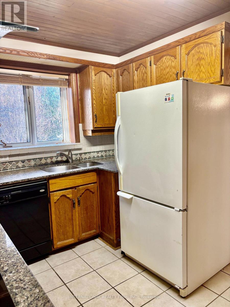 Main - 397 Centre Street E, Richmond Hill, Ontario  L4C 1B5 - Photo 7 - N12974514