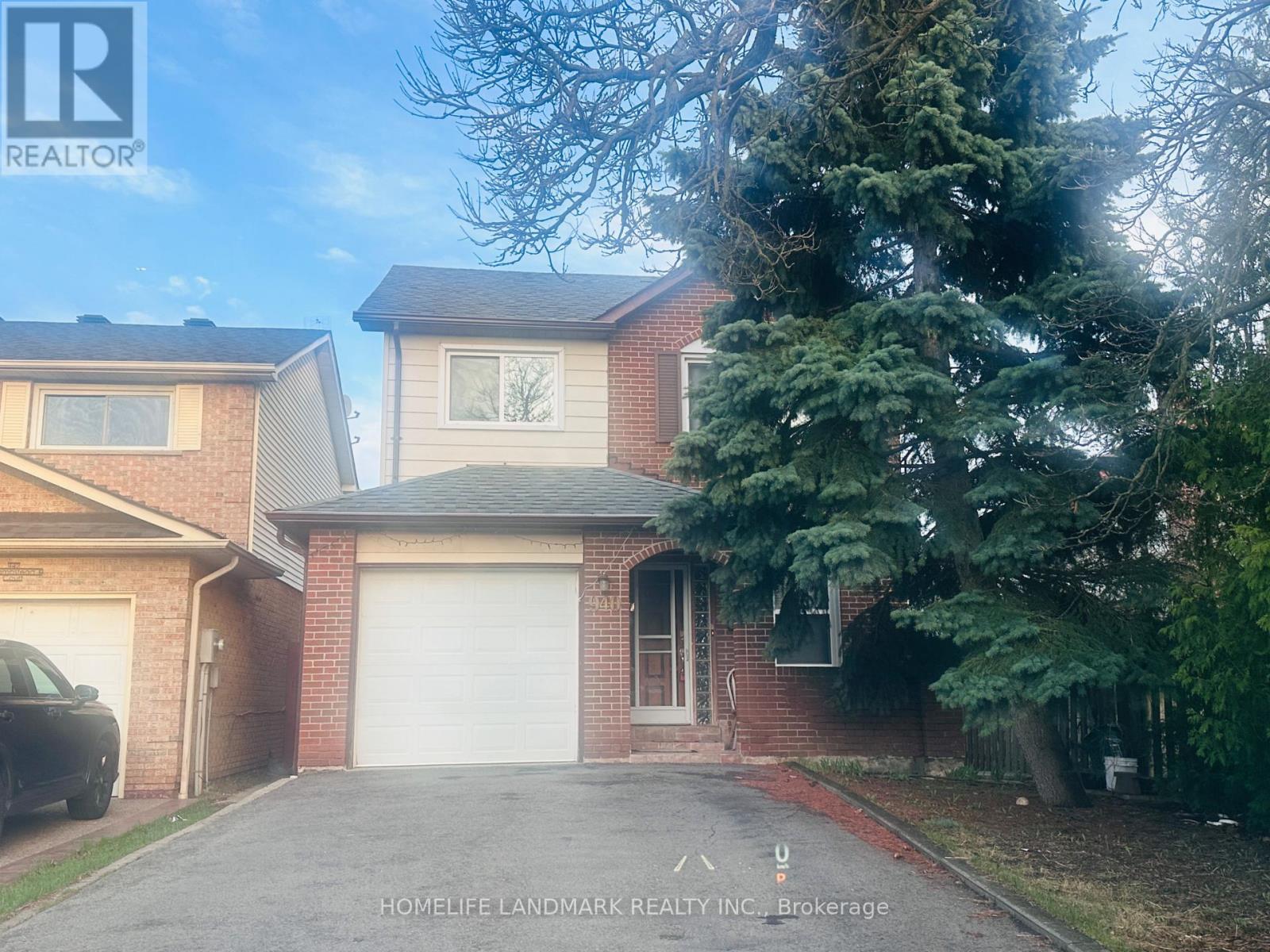 MAIN LEVEL - 940 HAMPSTEAD COURT, Mississauga, Ontario