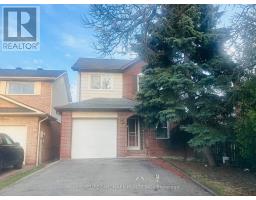 MAIN LEVEL - 940 HAMPSTEAD COURT, Mississauga, Ontario