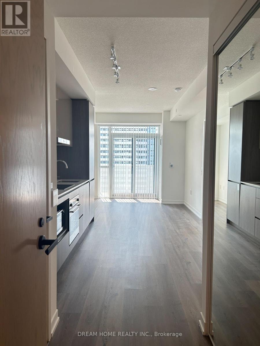 2902 - 28 Interchange Street, Vaughan, Ontario  L4K 0P8 - Photo 3 - N13017026