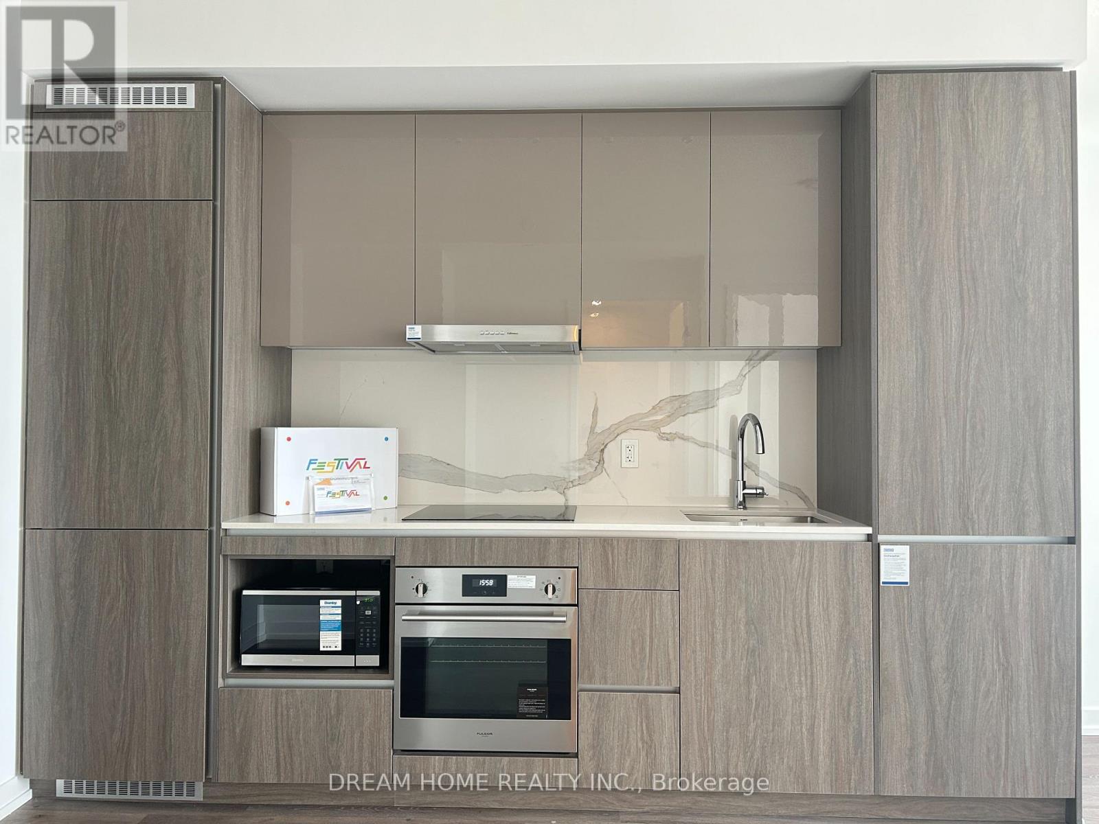 2902 - 28 Interchange Street, Vaughan, Ontario  L4K 0P8 - Photo 4 - N13017026