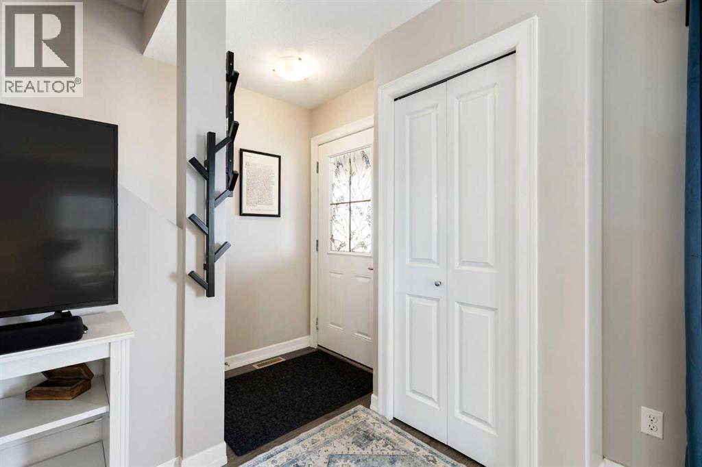 125 Copperpond Common Se, Calgary, Alberta  T2Z 5B6 - Photo 2 - A2302083